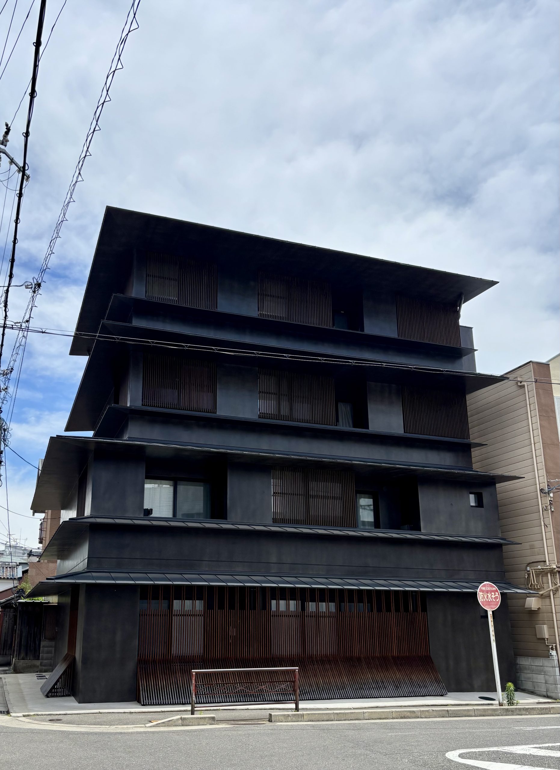 ミヤヴィ御所西